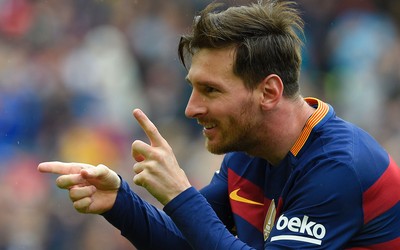 冠军体育焦点-佩德里这视野如上帝视角